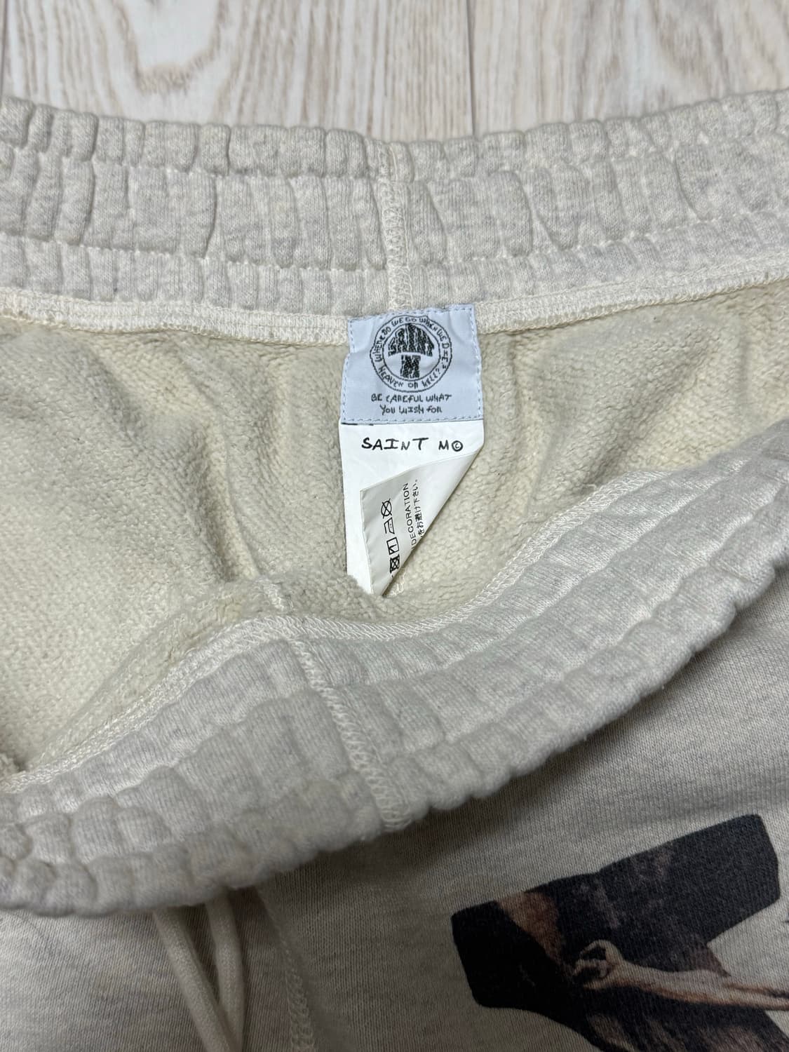 세인트 미카엘 스웻쇼츠 상품이미지2