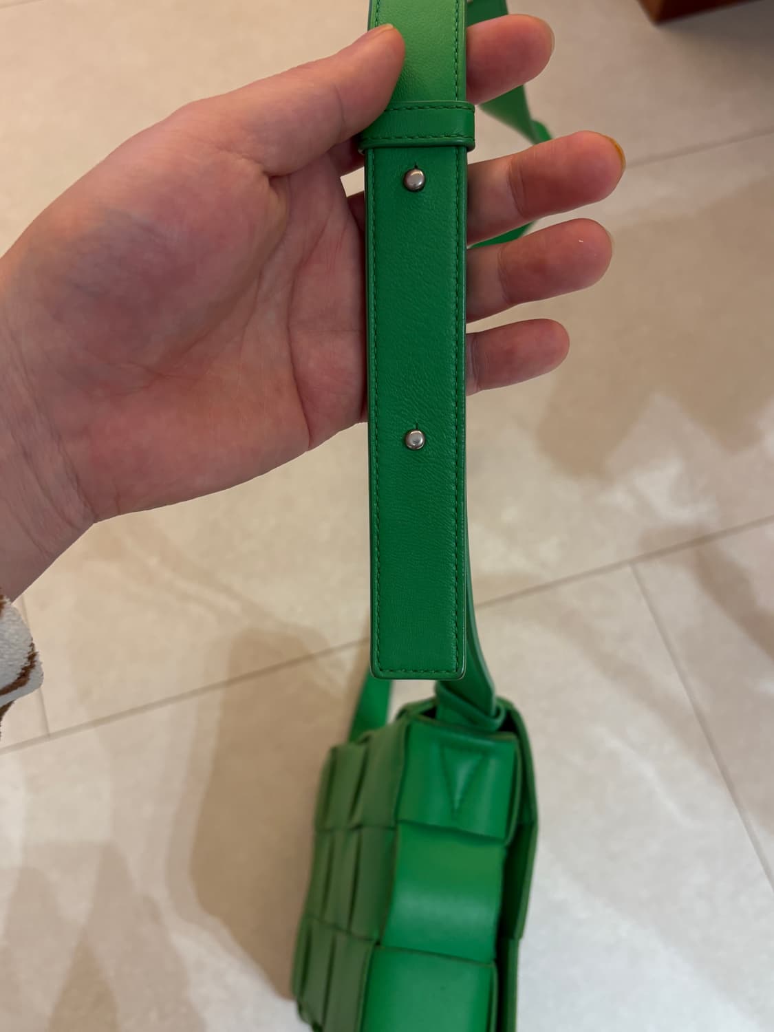 보테가 카세트백 스몰 상품이미지4