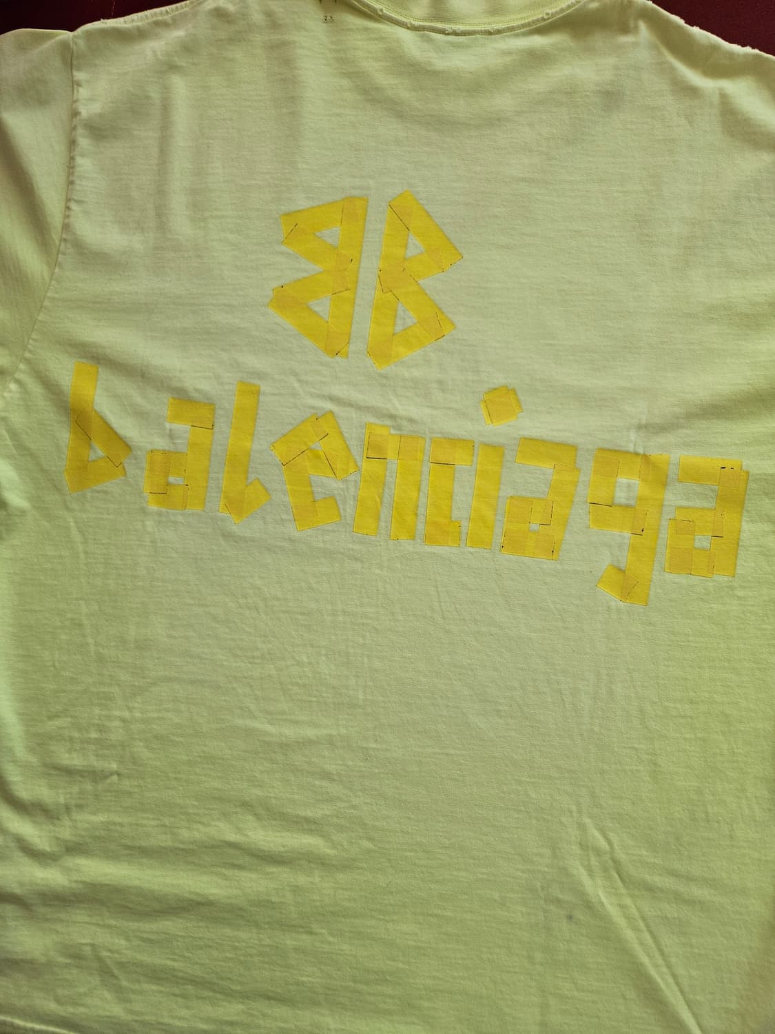 [L] 발렌시아가 테이프로고 오버사이즈 반팔티 형광(옐로우) 상품이미지4