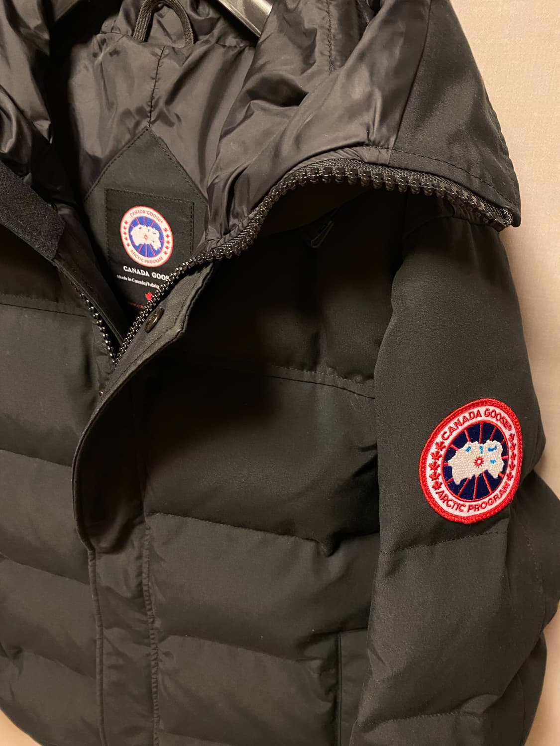캐나다구스 맥밀란 블랙 M 패딩 (거의새거) 상품이미지3