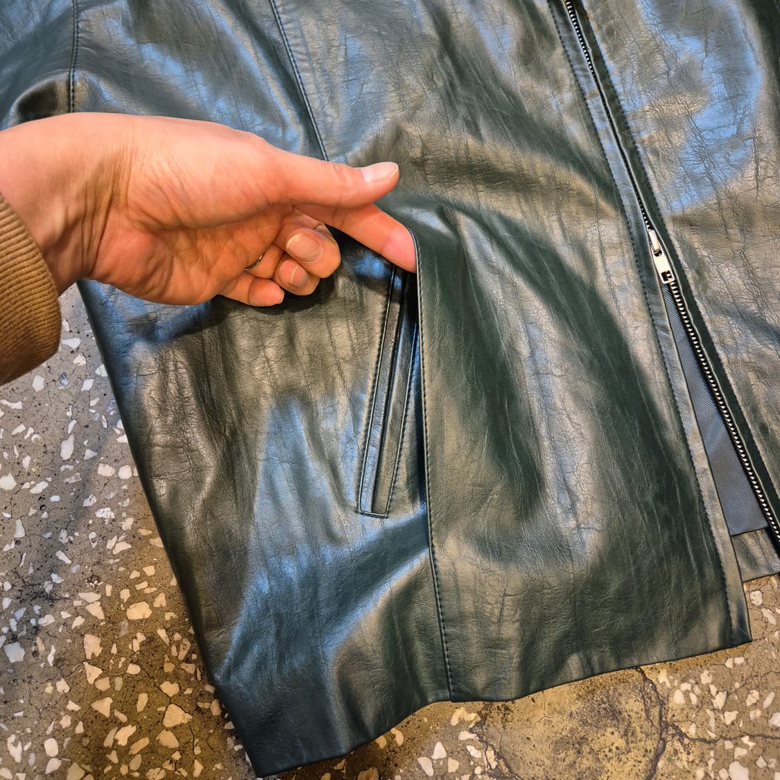 FREE 청록색 오버핏 레더자켓  상품이미지9