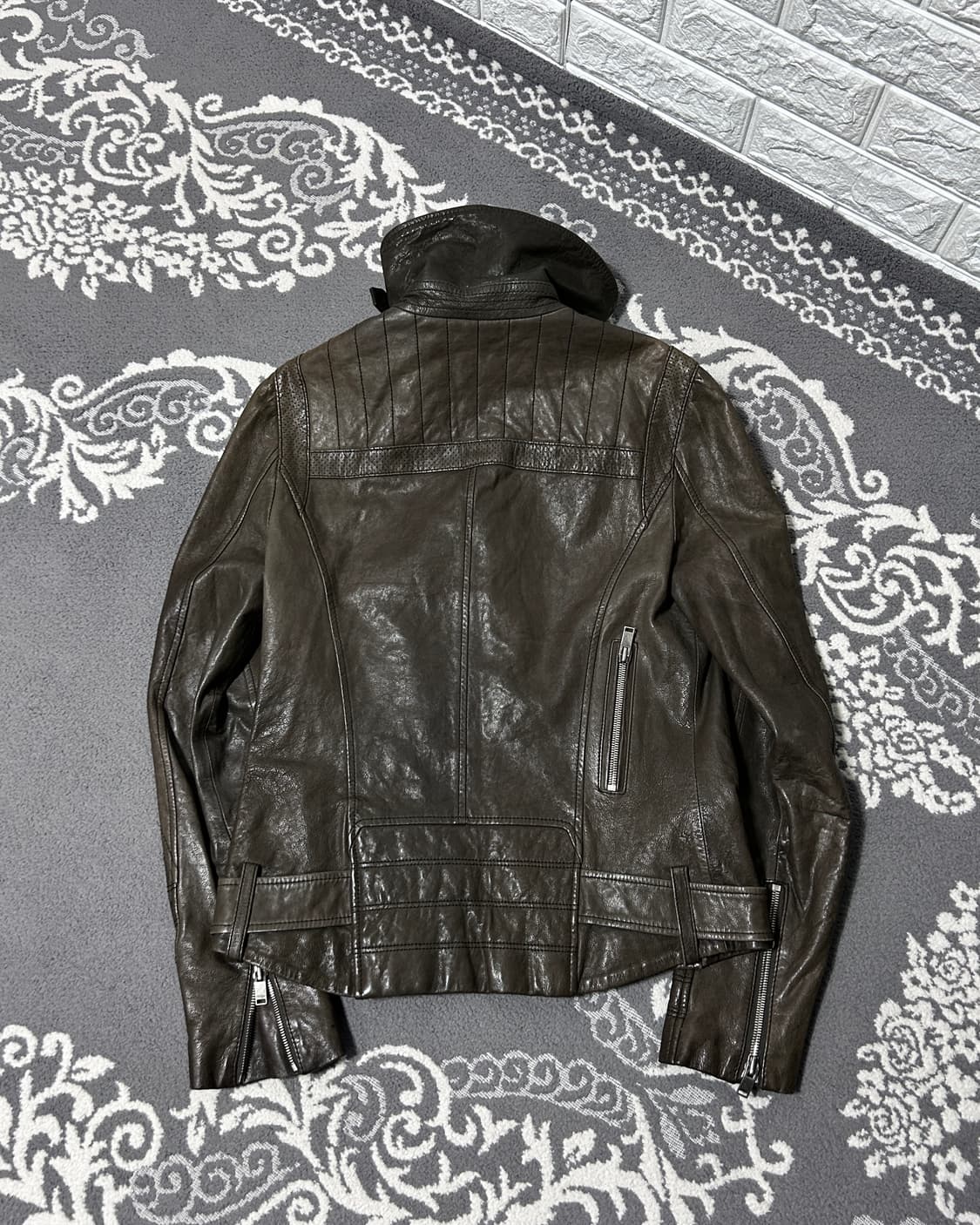 Maje 램스킨 사선 버클 하이넥 자켓 상품이미지8