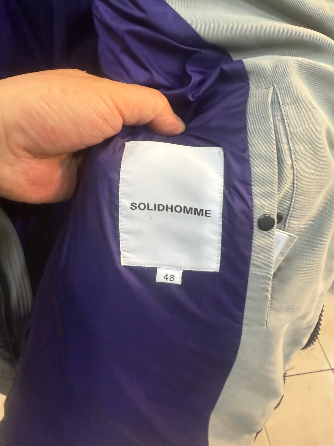 48/100 정품 솔리드옴므 패딩 팝니다 상품이미지2