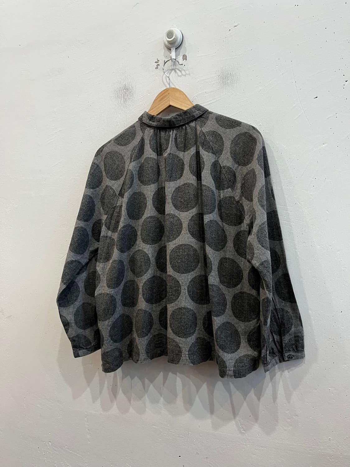 Cloudnine 린넨 블렌디드 도트 셔츠 블라우스 상품이미지3