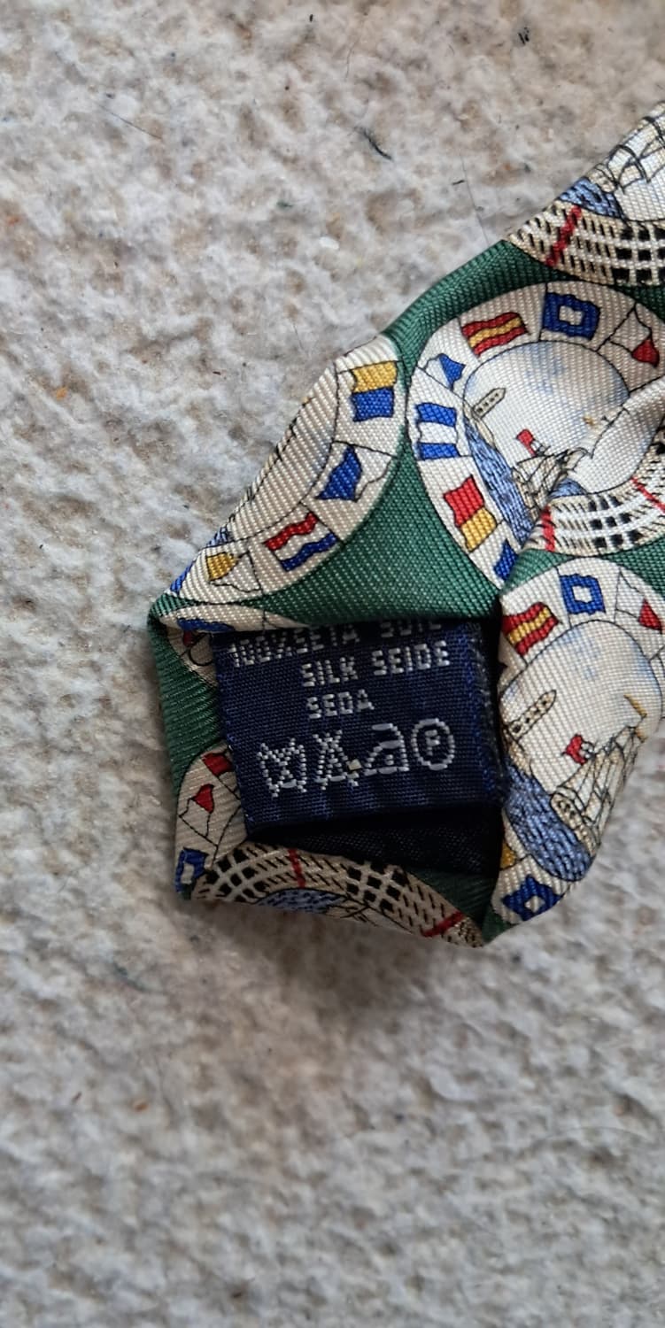 버버리 넥타이 상품이미지2