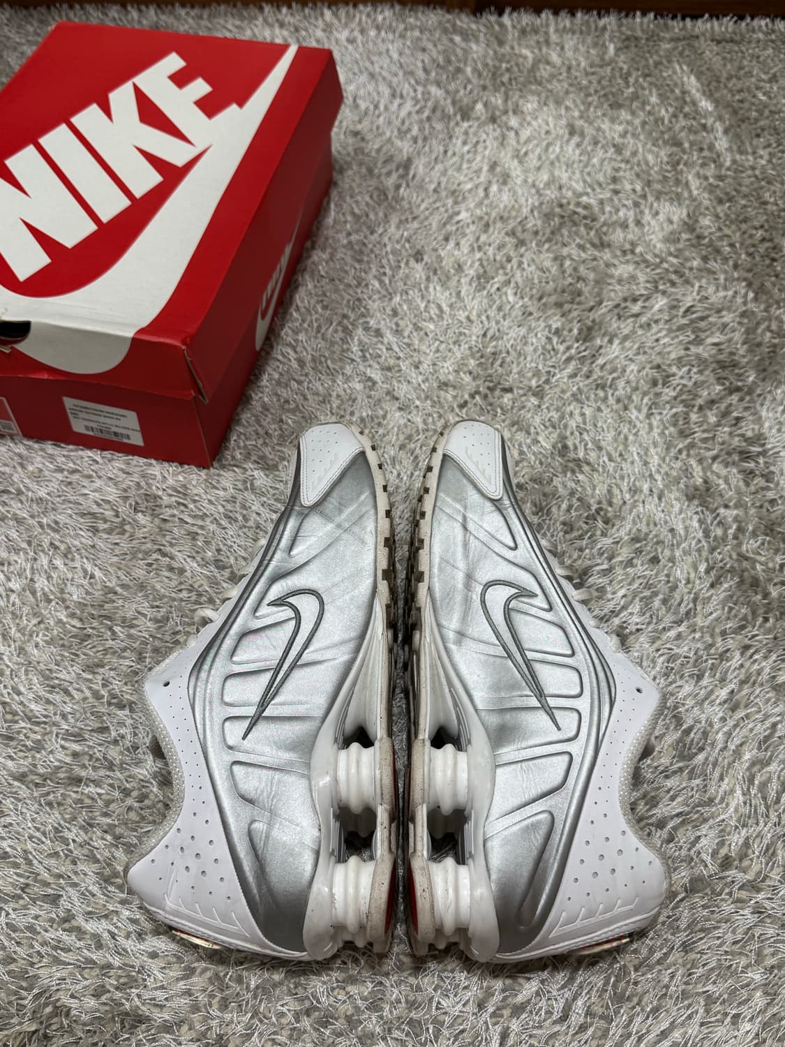 나이키 샥스 R4 화이트 280 상품이미지2