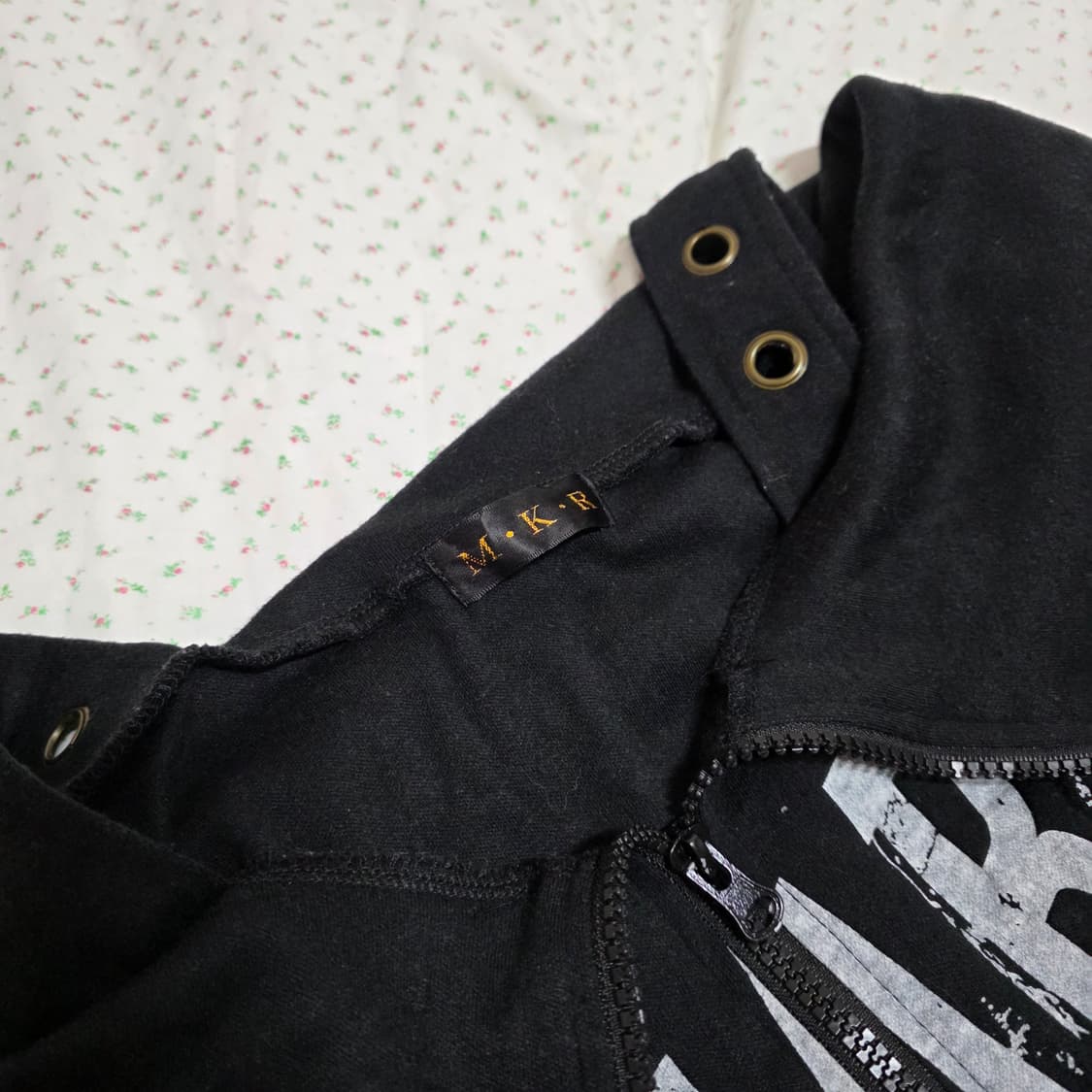 M.K.R 펑크 레터링 오프숄더 집업 원피스 mkr 상품이미지5