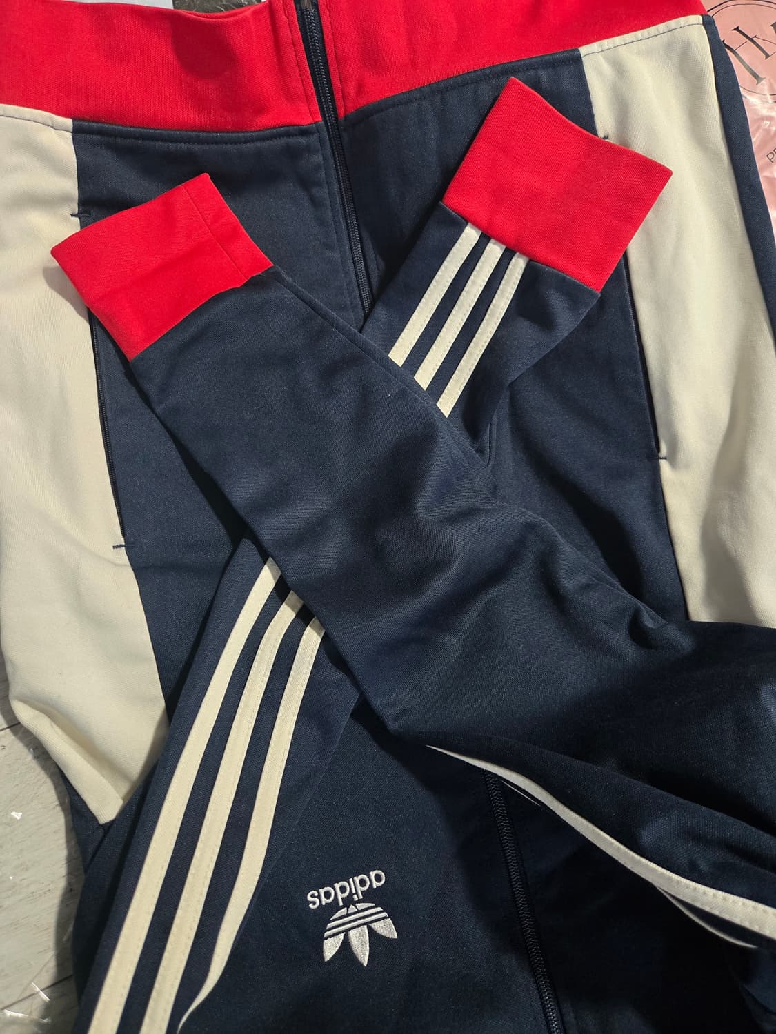 아디 네이비빨강 배색집업 95 상품이미지4