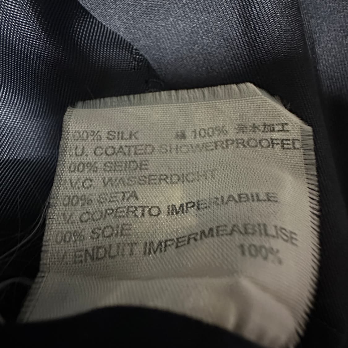 AQUASCUTUM england made silk long coat 상품이미지4