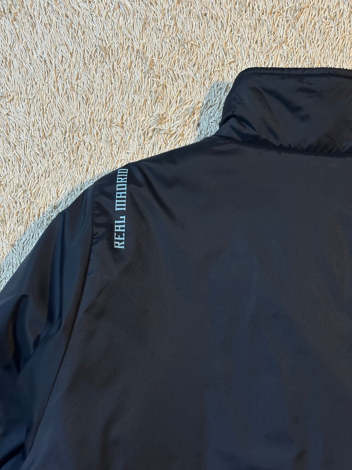 대장급) 아디다스 레알 마드리드 점퍼 패딩 네이비 상품이미지4