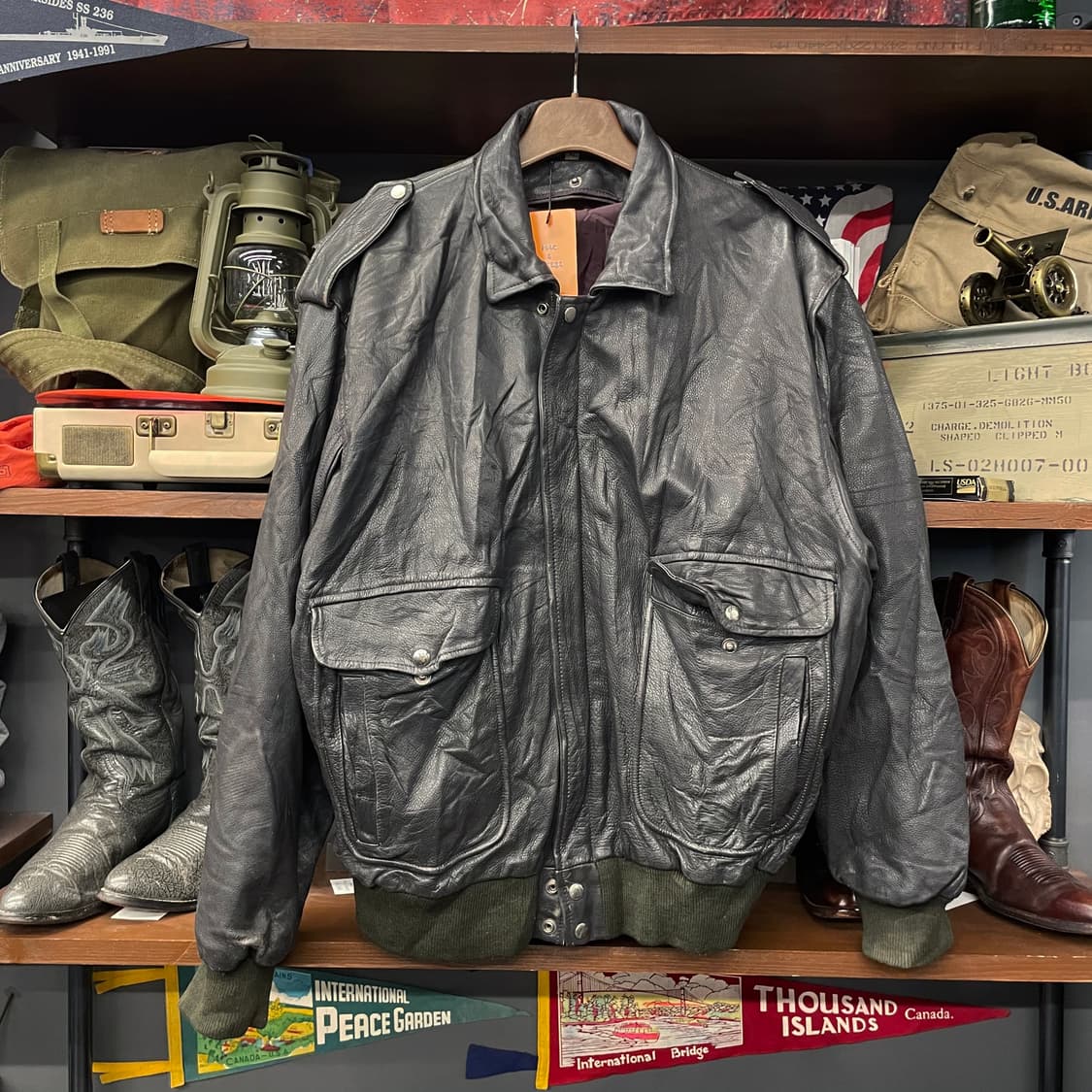 90s USA 빈티지 A-2 플라이트 송아지 가죽 자켓 상품이미지1