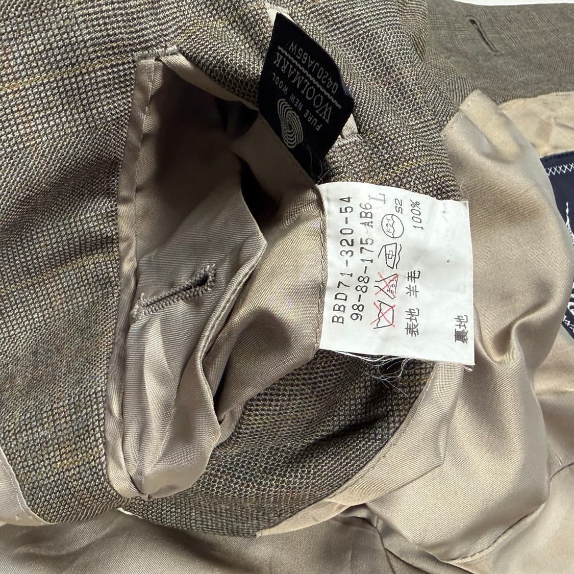 버버리 체크 패턴 정장 자켓 상품이미지4