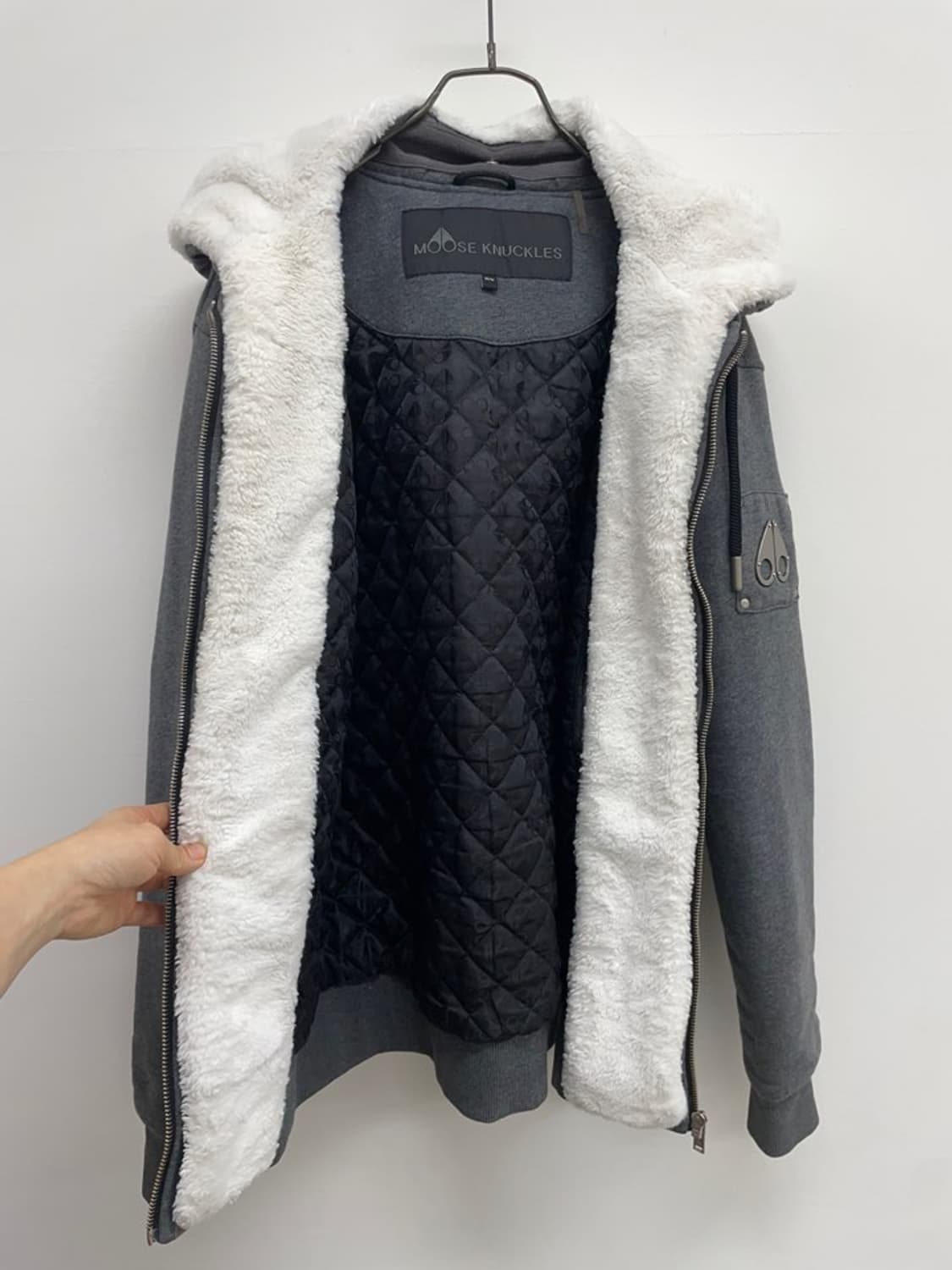 무스너클 매장판 정품 21년 버니스웨터 그레이 상품이미지3