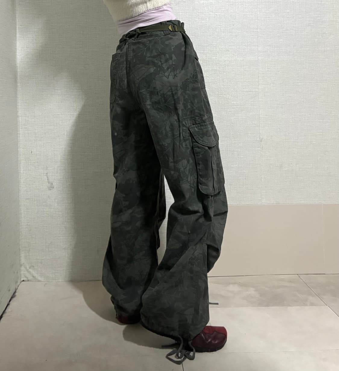 셔링디테일 카모 카고팬츠 상품이미지4