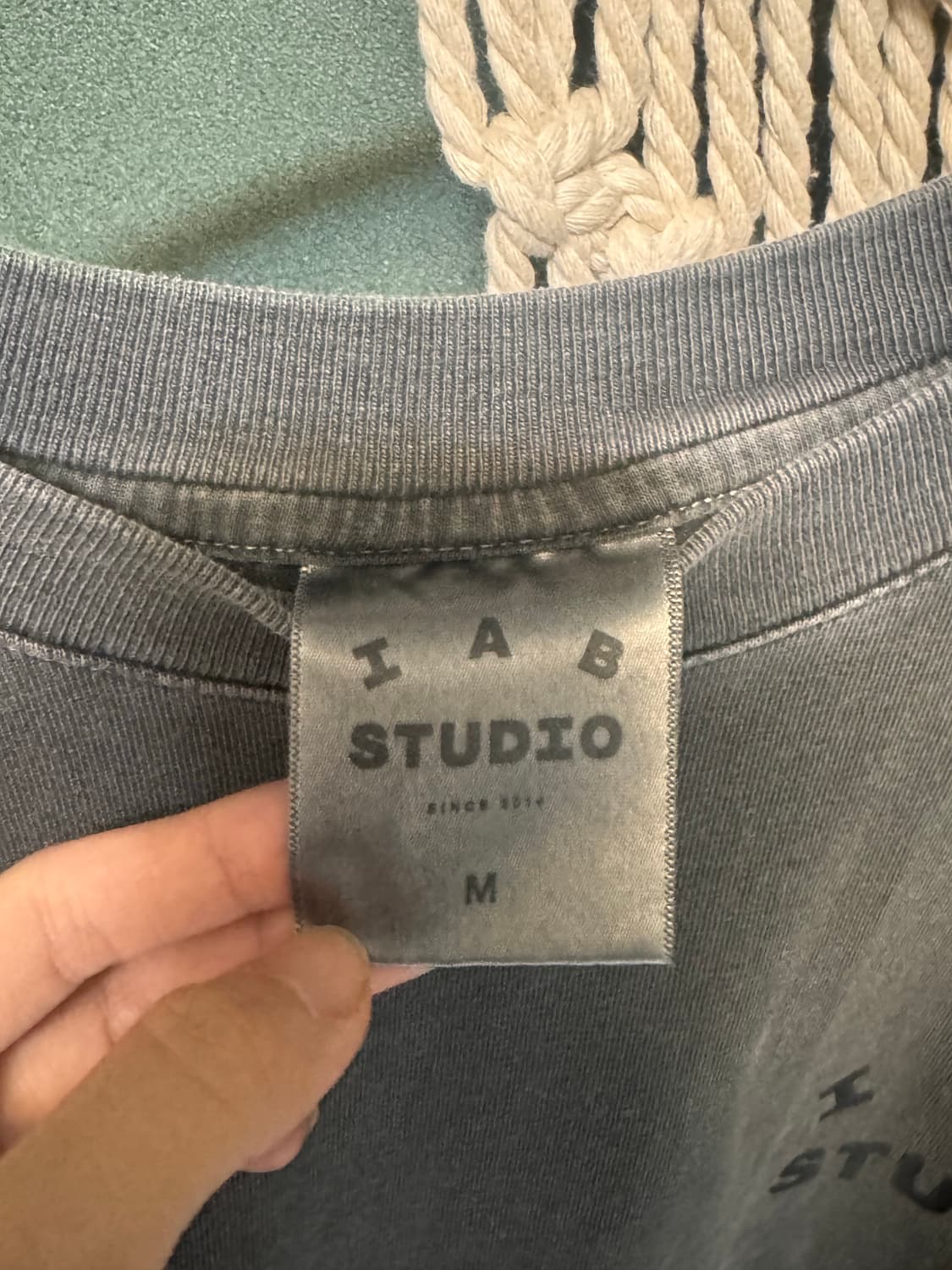 아이앱 스튜디오 피그먼트 반팔 (m사이즈) 상품이미지3