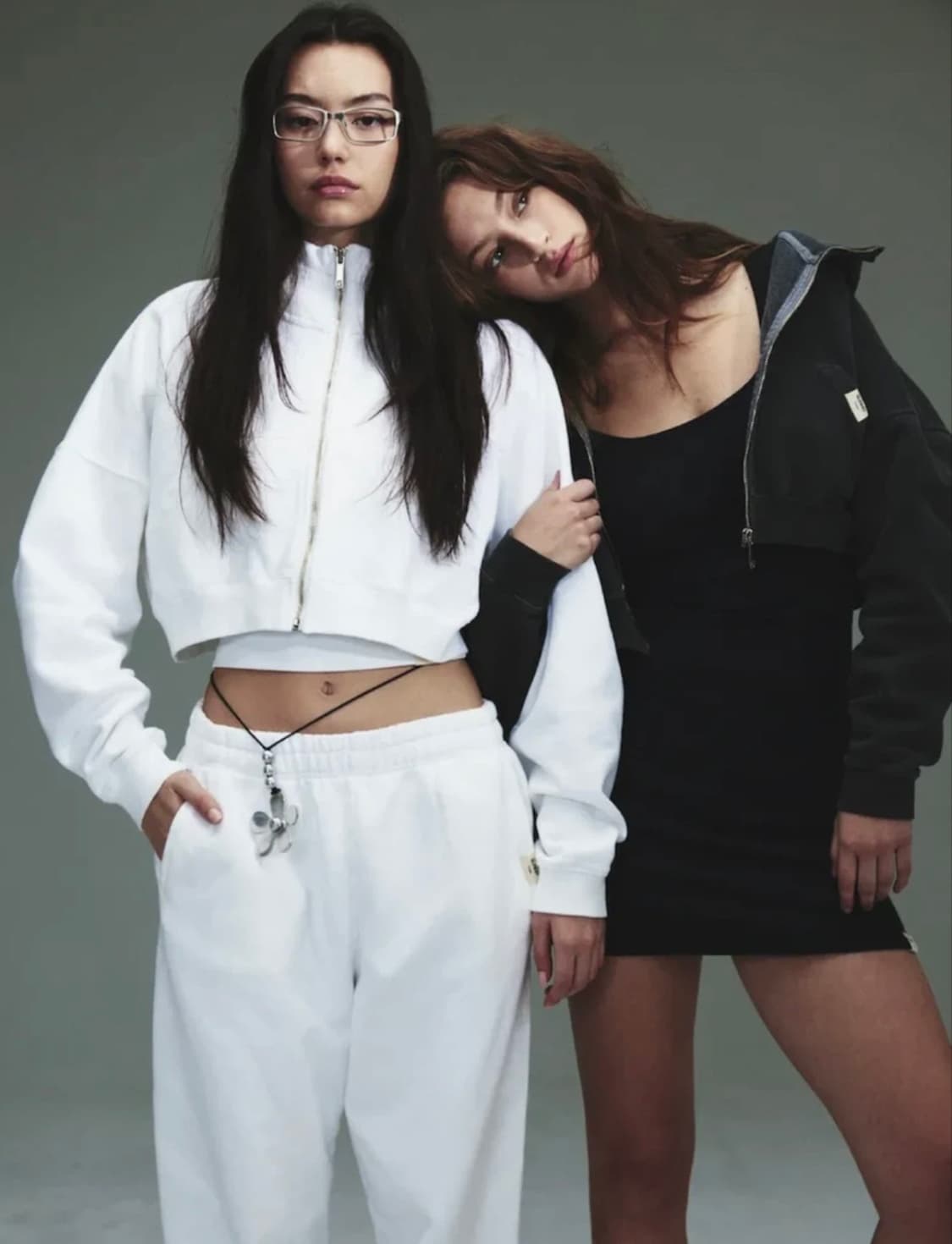 글로니 크롭 후드집업 상품이미지1