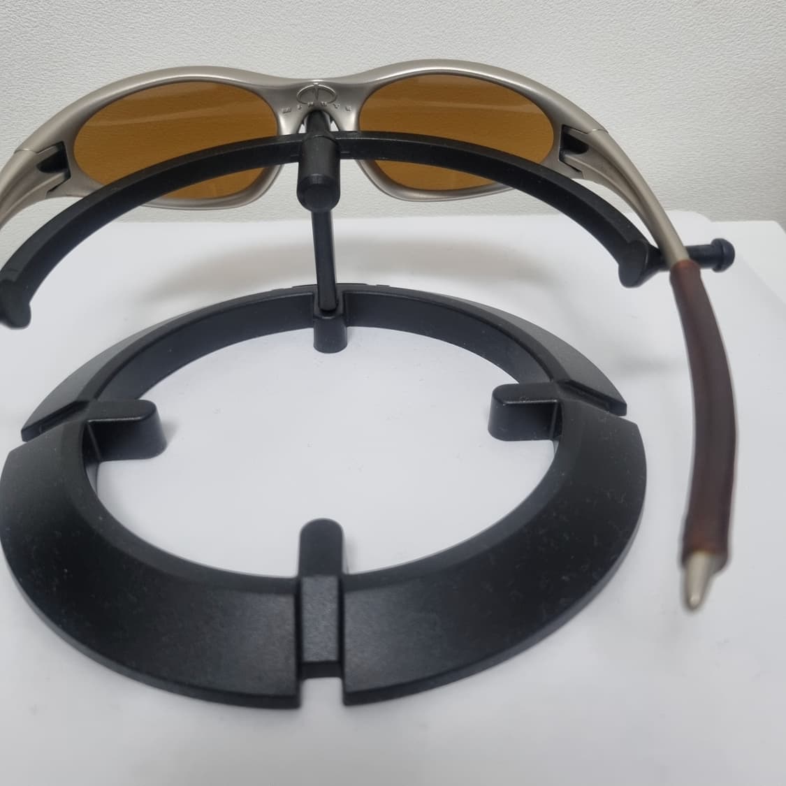 오클리 미뉴트 fmj 플래티넘 상품이미지3