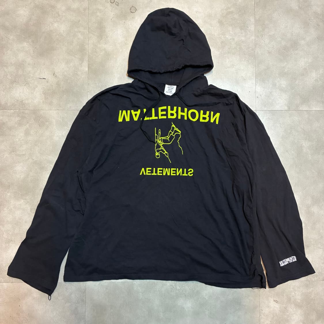SS18 Matterhorn Hoodie Black 상품이미지1