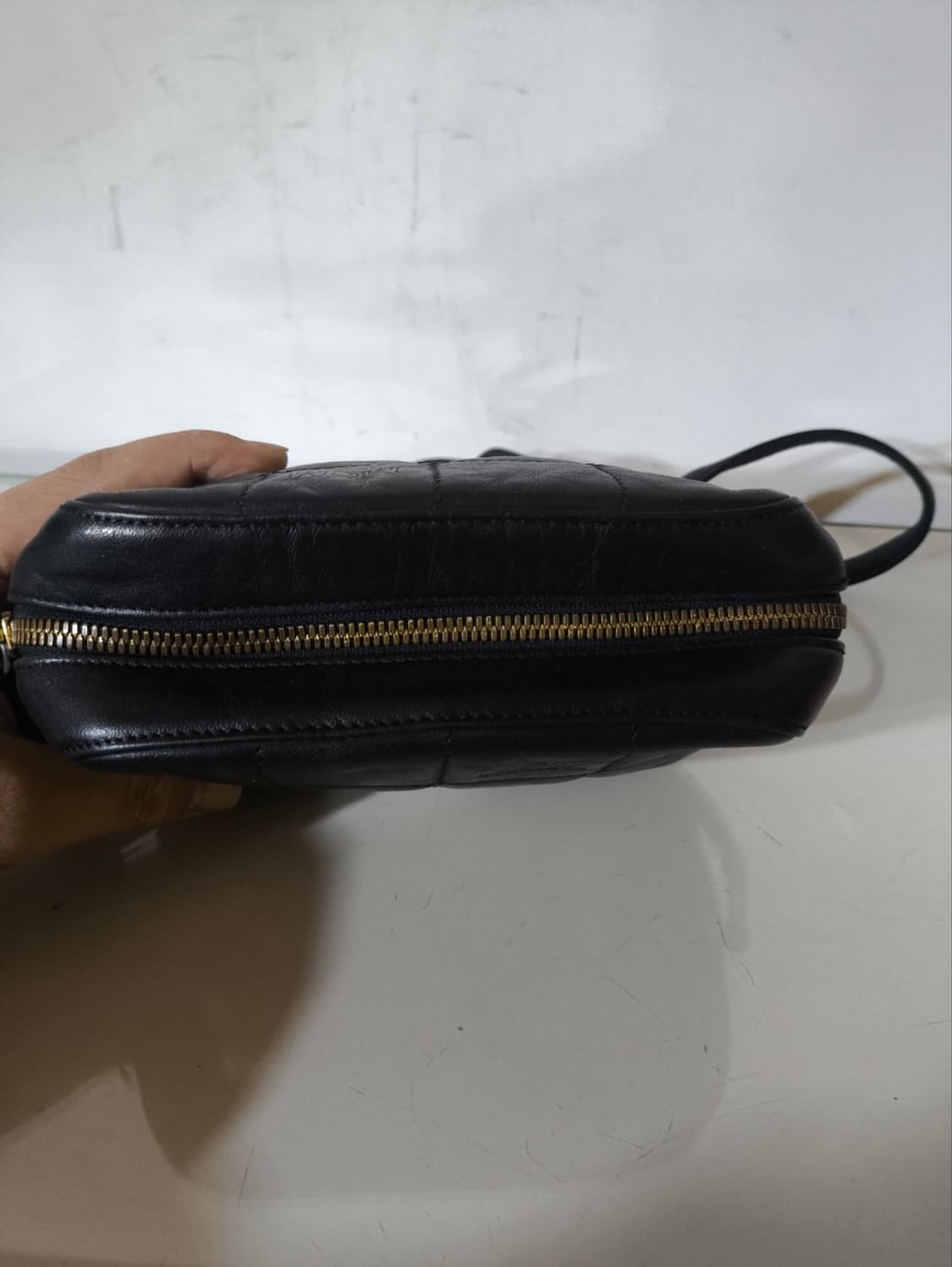 엠씨엠 미니 크로스백 상품이미지6