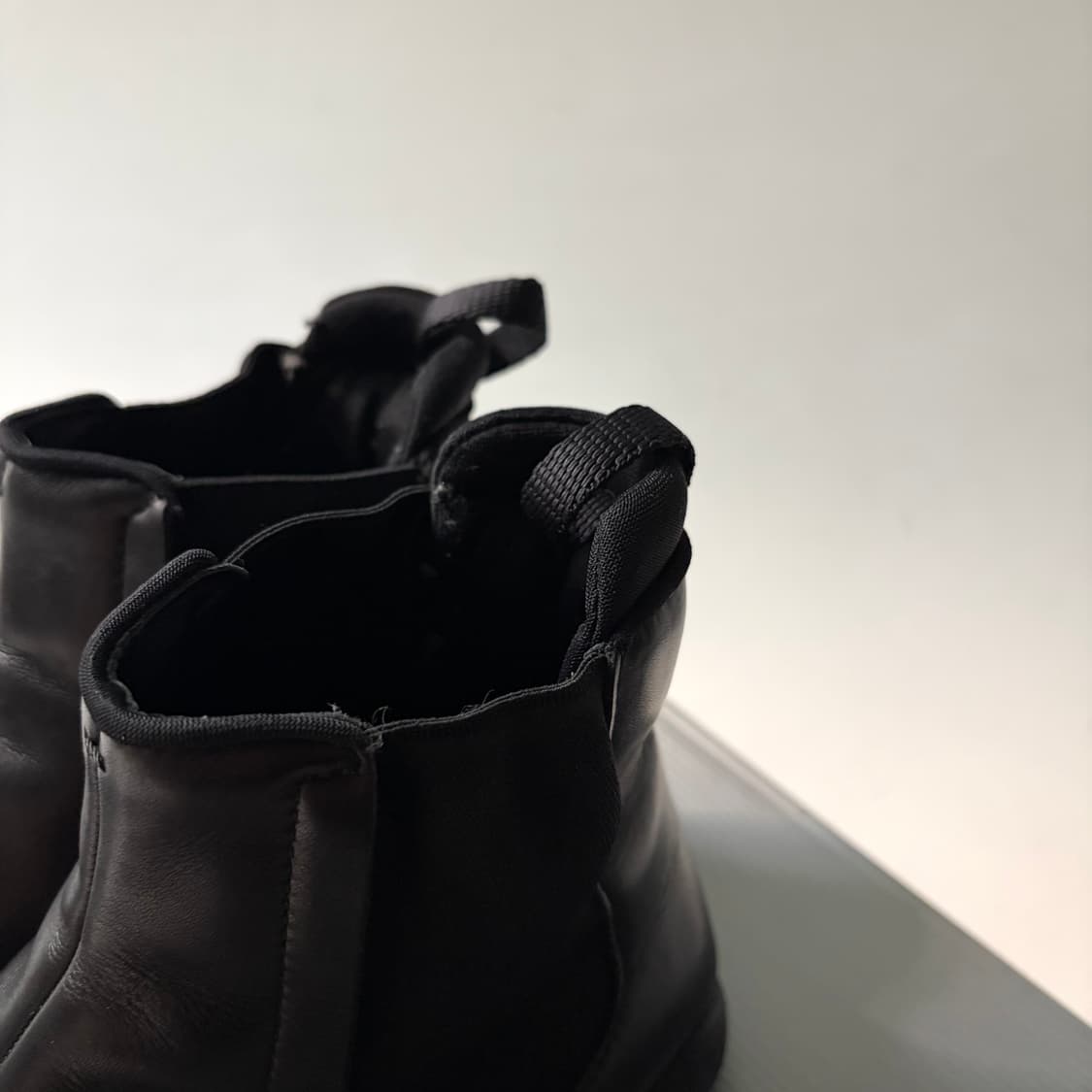 Minimal Leather Chelsea Boots 상품이미지5