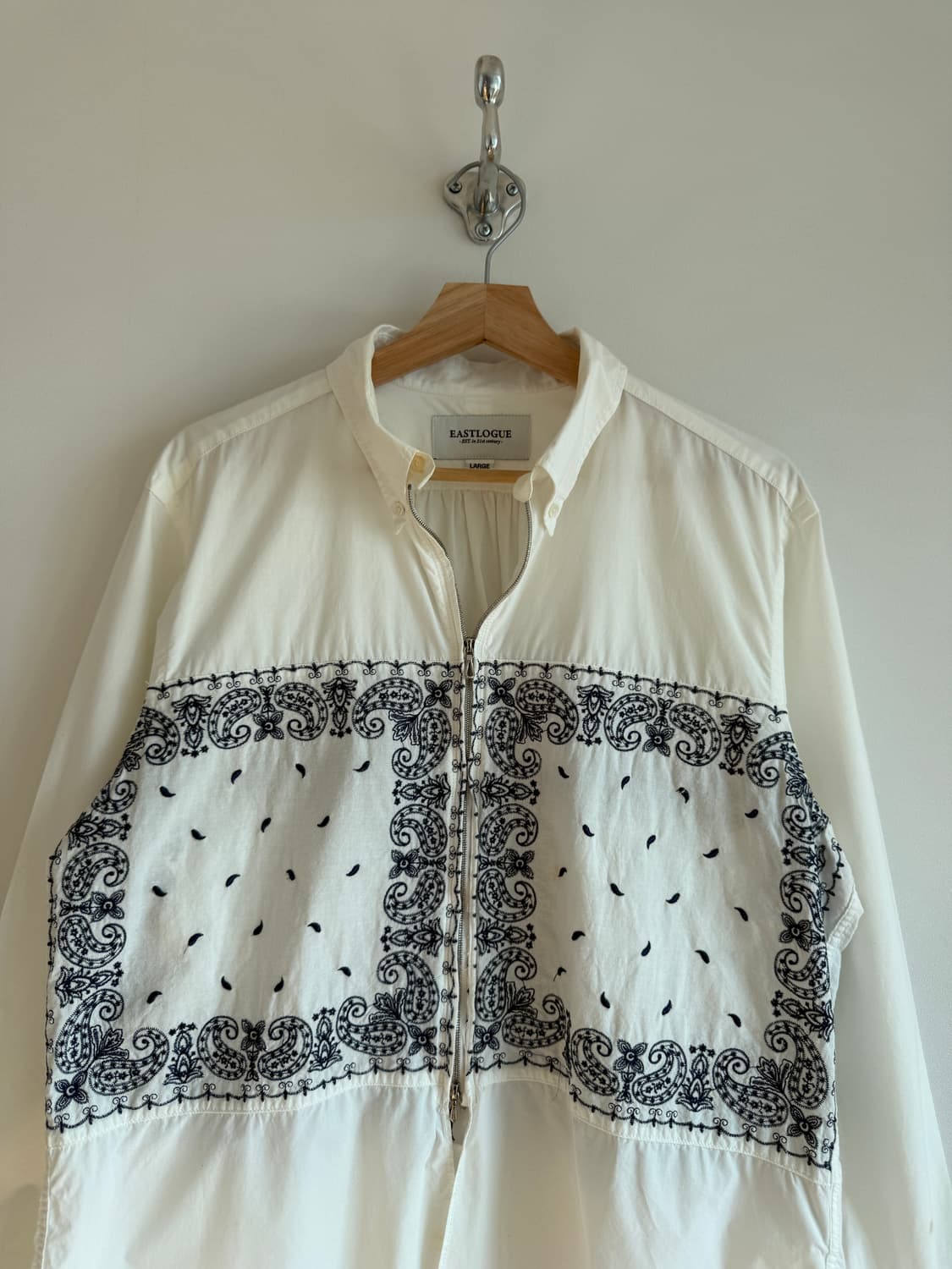 이스트로그(EASTLOGUE) 페이즐리 자수 셔츠 상품이미지2