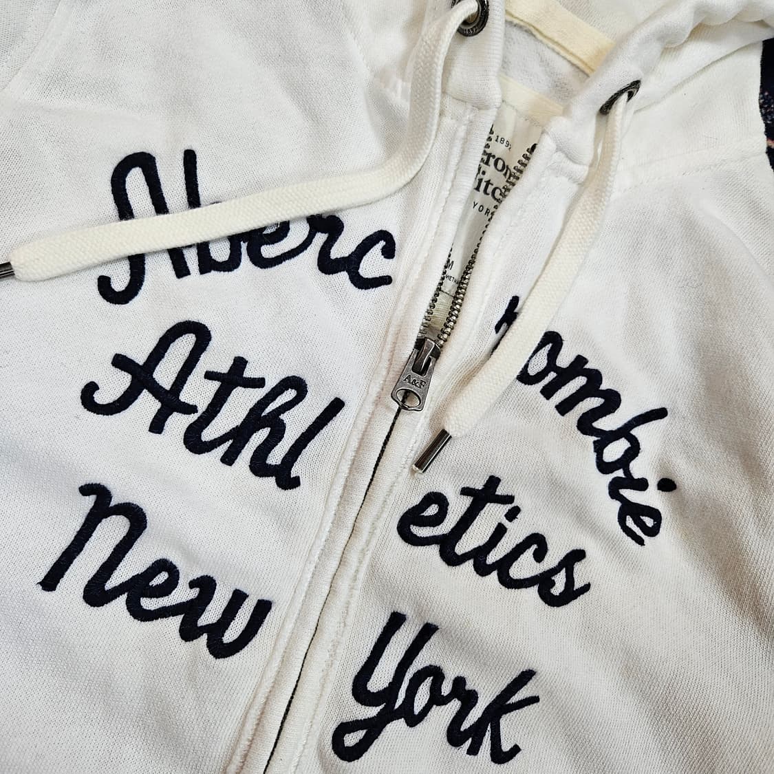 아베크롬비 y2k 레터링 자수 기모 후드집업 M size 상품이미지4