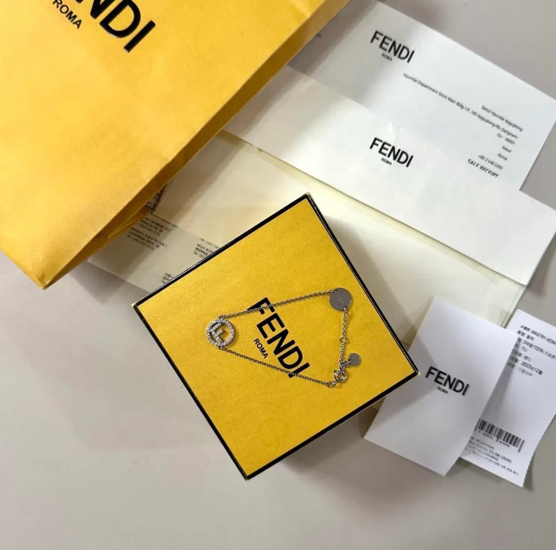 [백화점판/당일출고]펜디 F 이즈 팔찌 상품이미지1