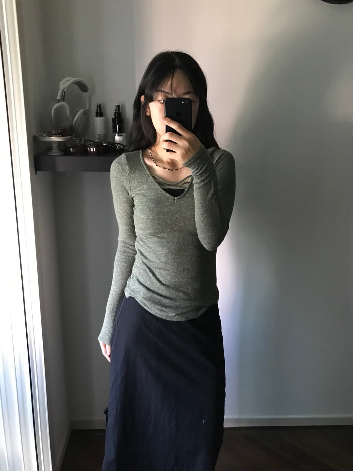 홀리스터 카키 브이넥 긴팔티 상품이미지1