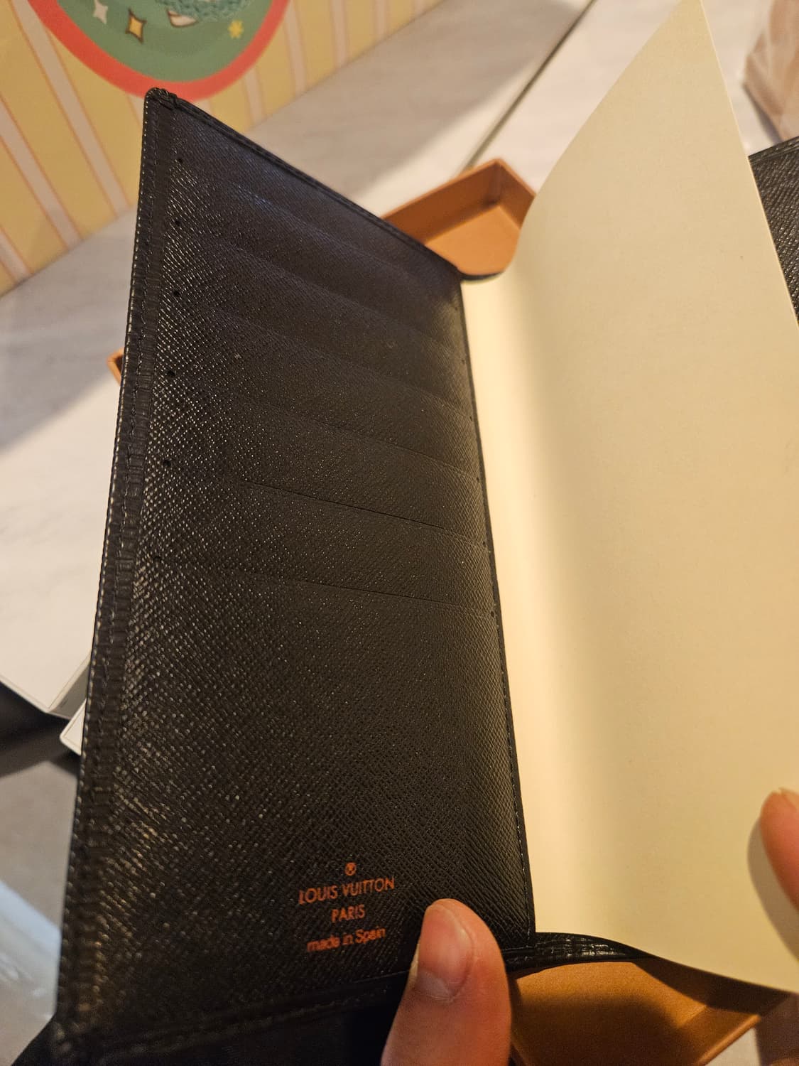 루이비통 에피 장지갑 상품이미지2