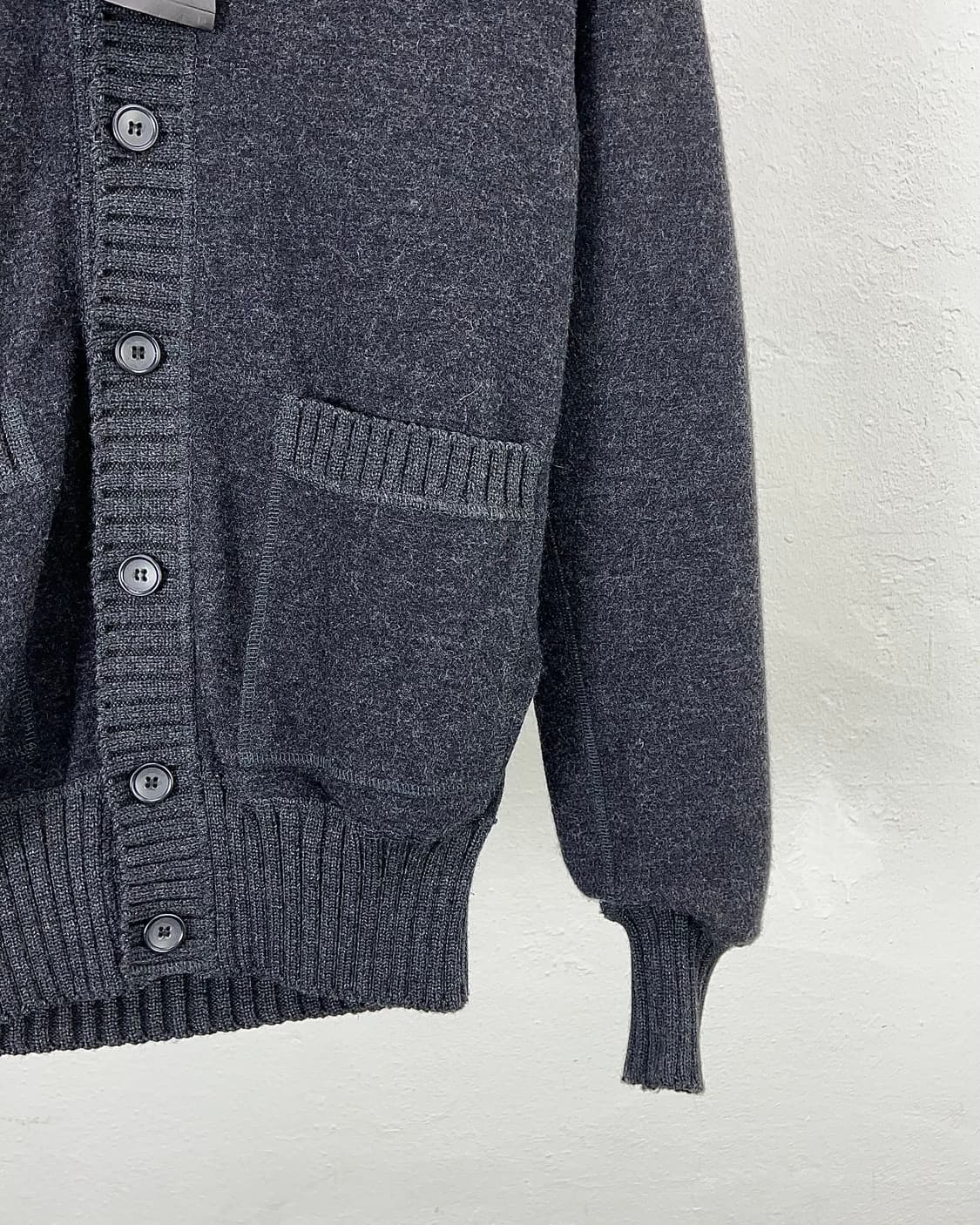 돌체앤가바나 차콜 모티브 레이어 하프 버튼 퀼팅 니트 자켓 상품이미지6