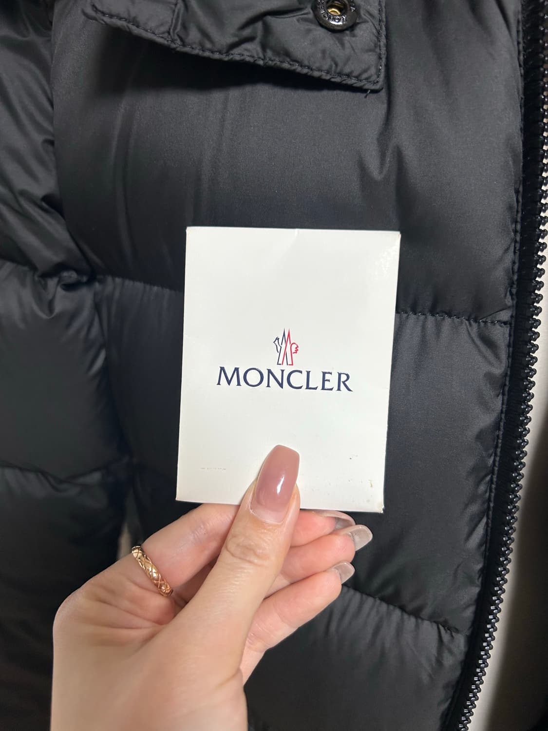 몽클레르 허드슨 여성롱패딩 블랙색상 0사이즈 상품이미지5