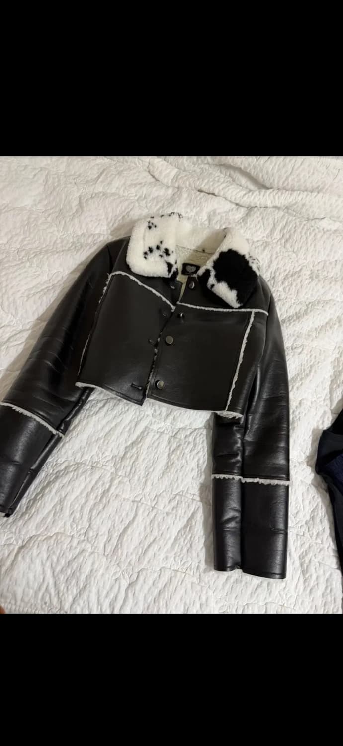 러브이즈트루 ow cow 무스탕 m 상품이미지4