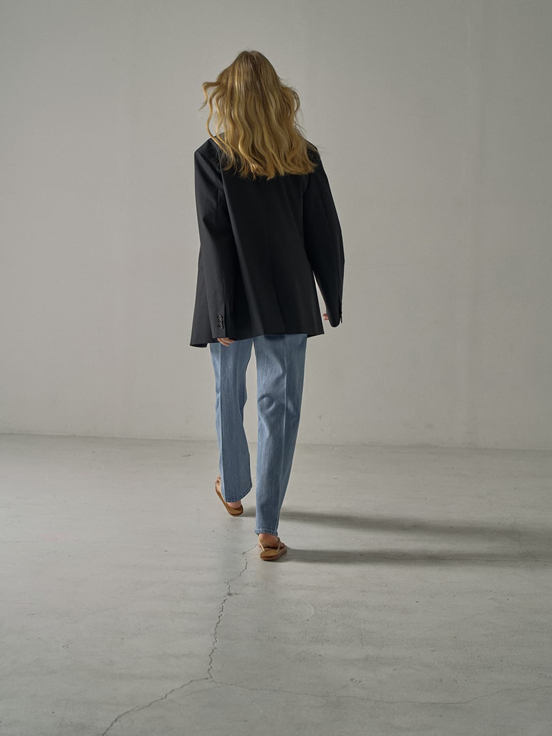 파사드패턴 오버핏 썸머 울재킷 블랙컬러 상품이미지3