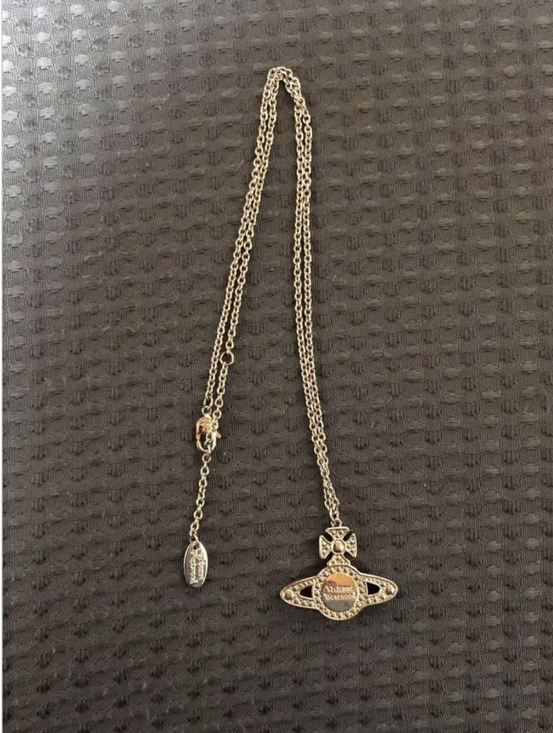 비비안웨스트우드 그린 스타 orb 팬던트 목걸이 상품이미지4