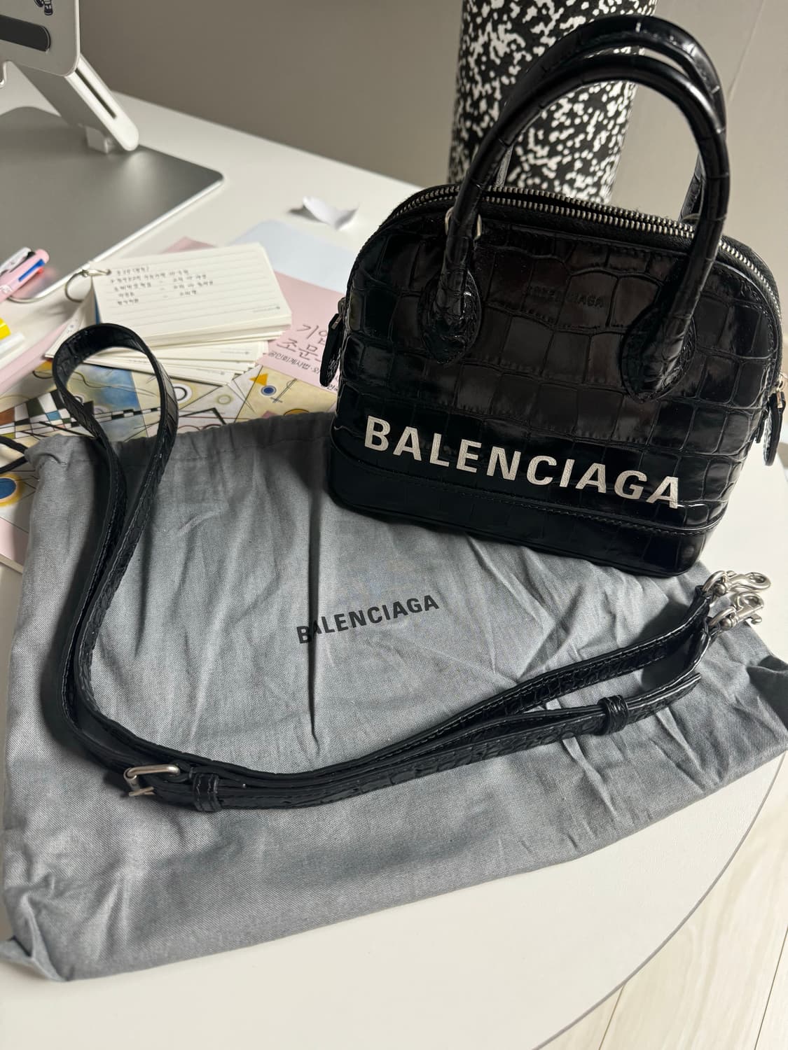 발렌시아가 빌탑 토트백 상품이미지1