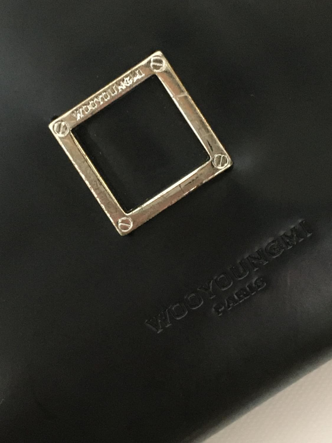 우영미 블랙 폴딩 크로스백 상품이미지7