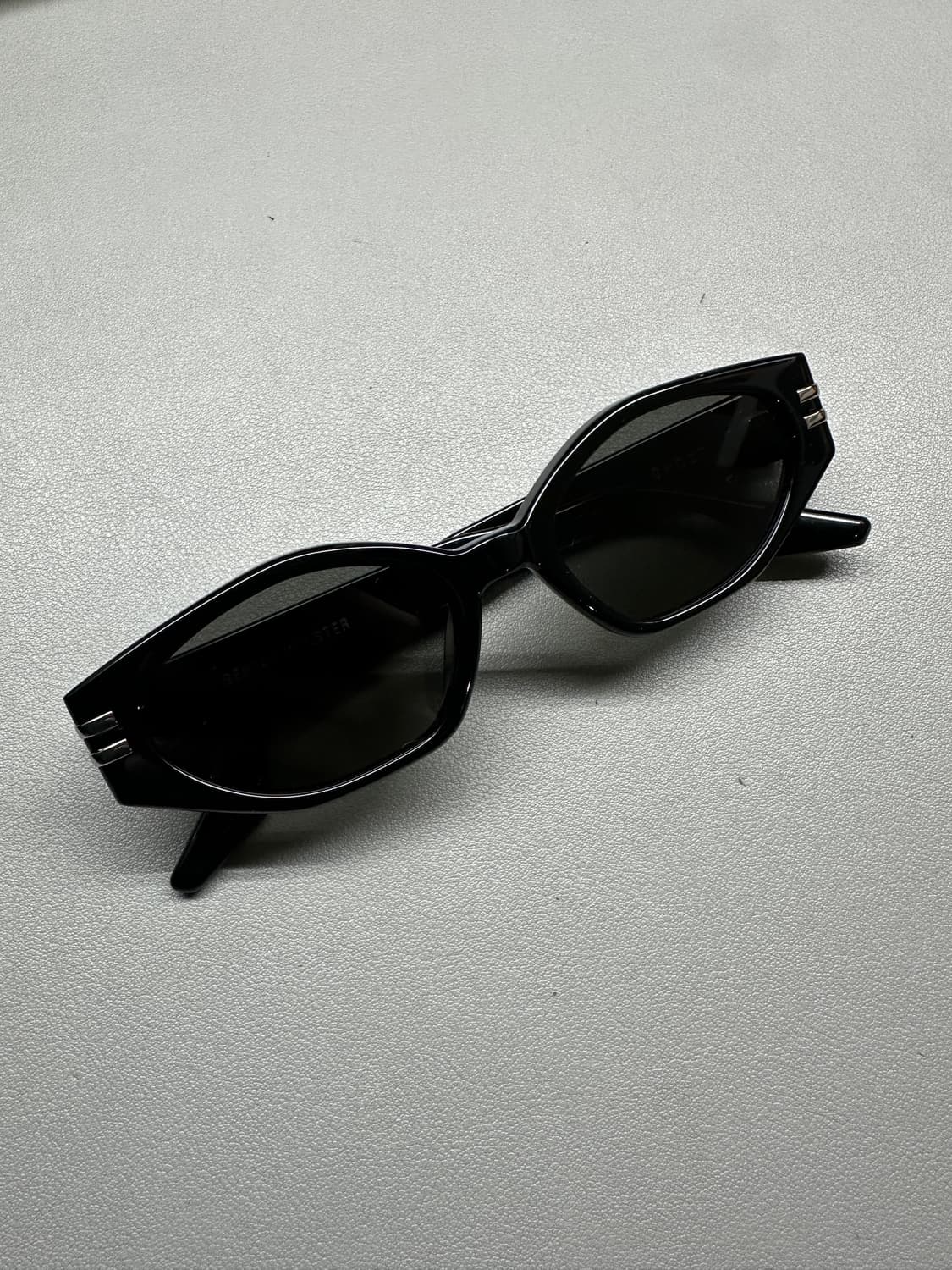 젠틀 몬스터 고스트 01 블랙 상품이미지1