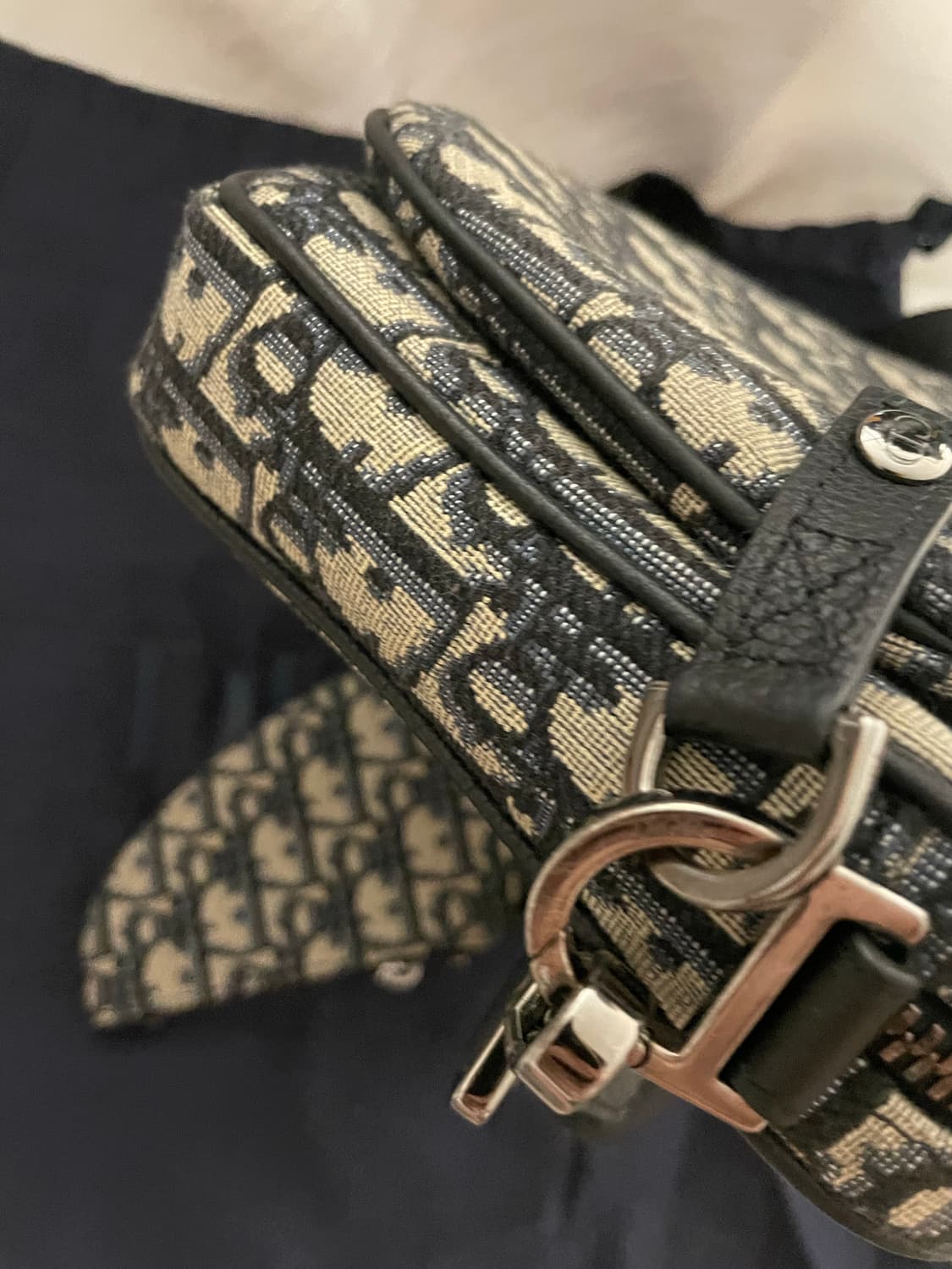 디올 오블리크 트리플 새들 메신저백 가방 상품이미지4