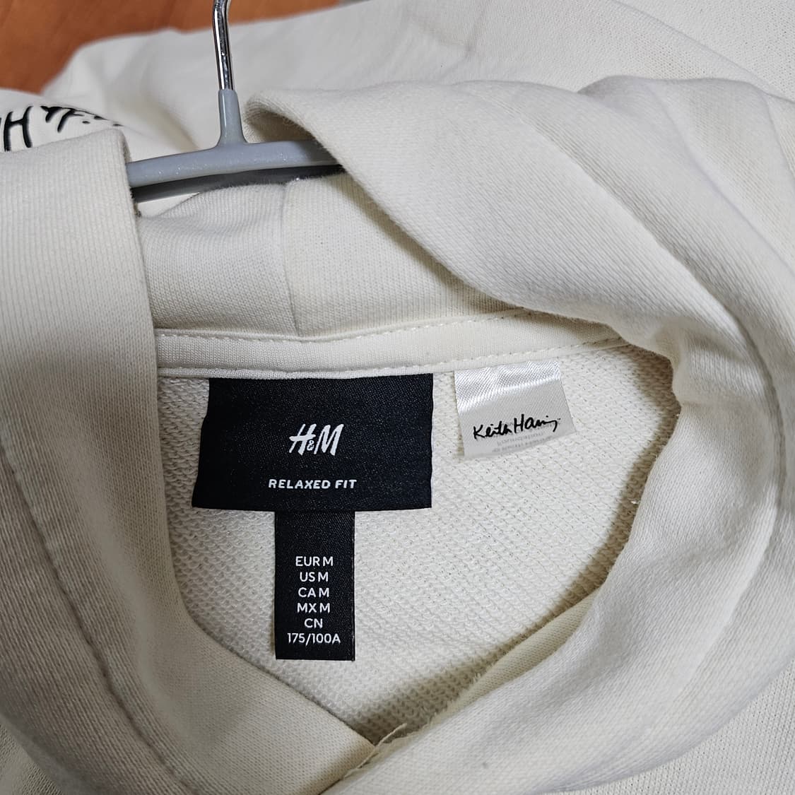 H&M 화이트 후드티 새상품 상품이미지3