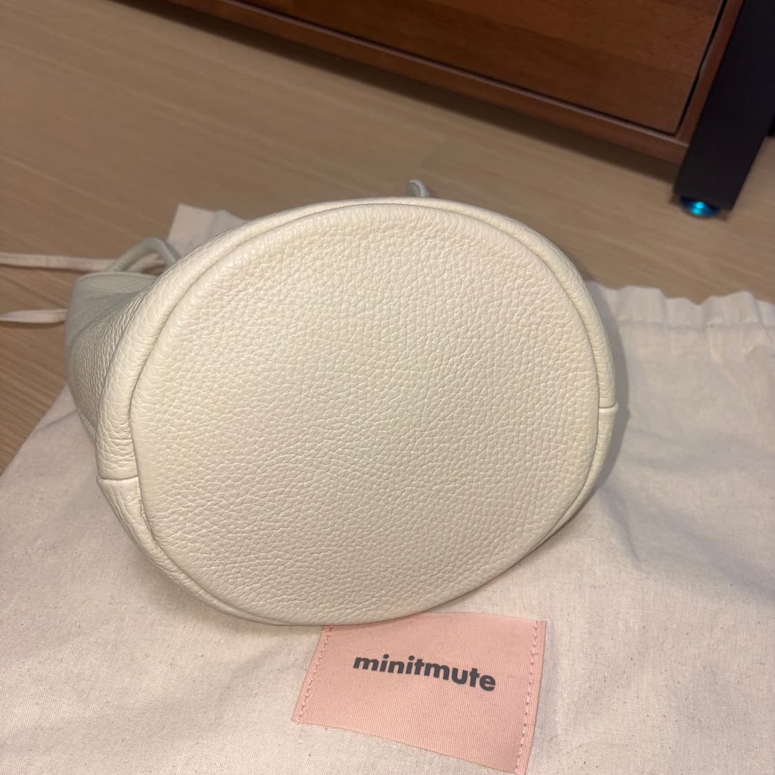 1회 착용) 미닛뮤트 토보백 아이보리 상품이미지2