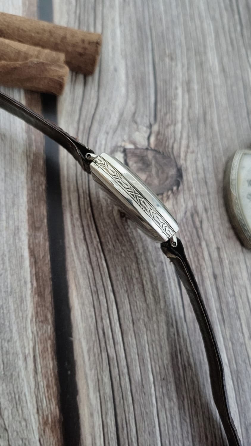 정품 월삼 엔틱 1926년식 토노형 수동시계(블랙 스트랩 추가구성 ) 상품이미지8