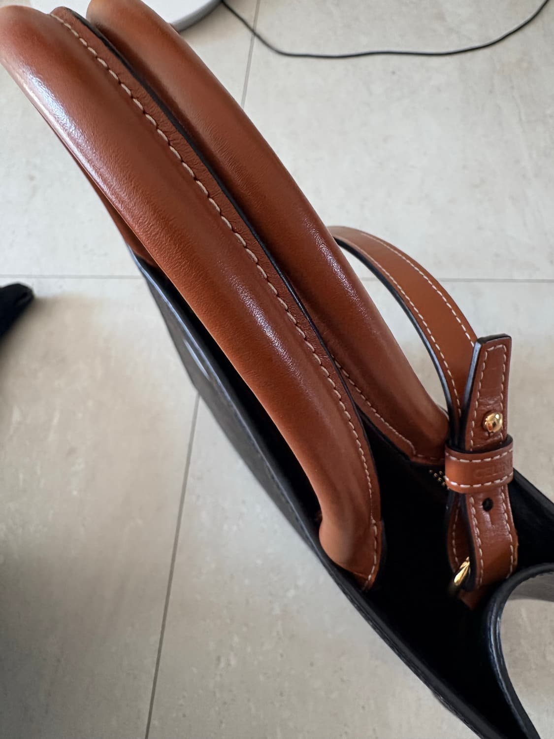 셀린느 카바스백M 상품이미지8