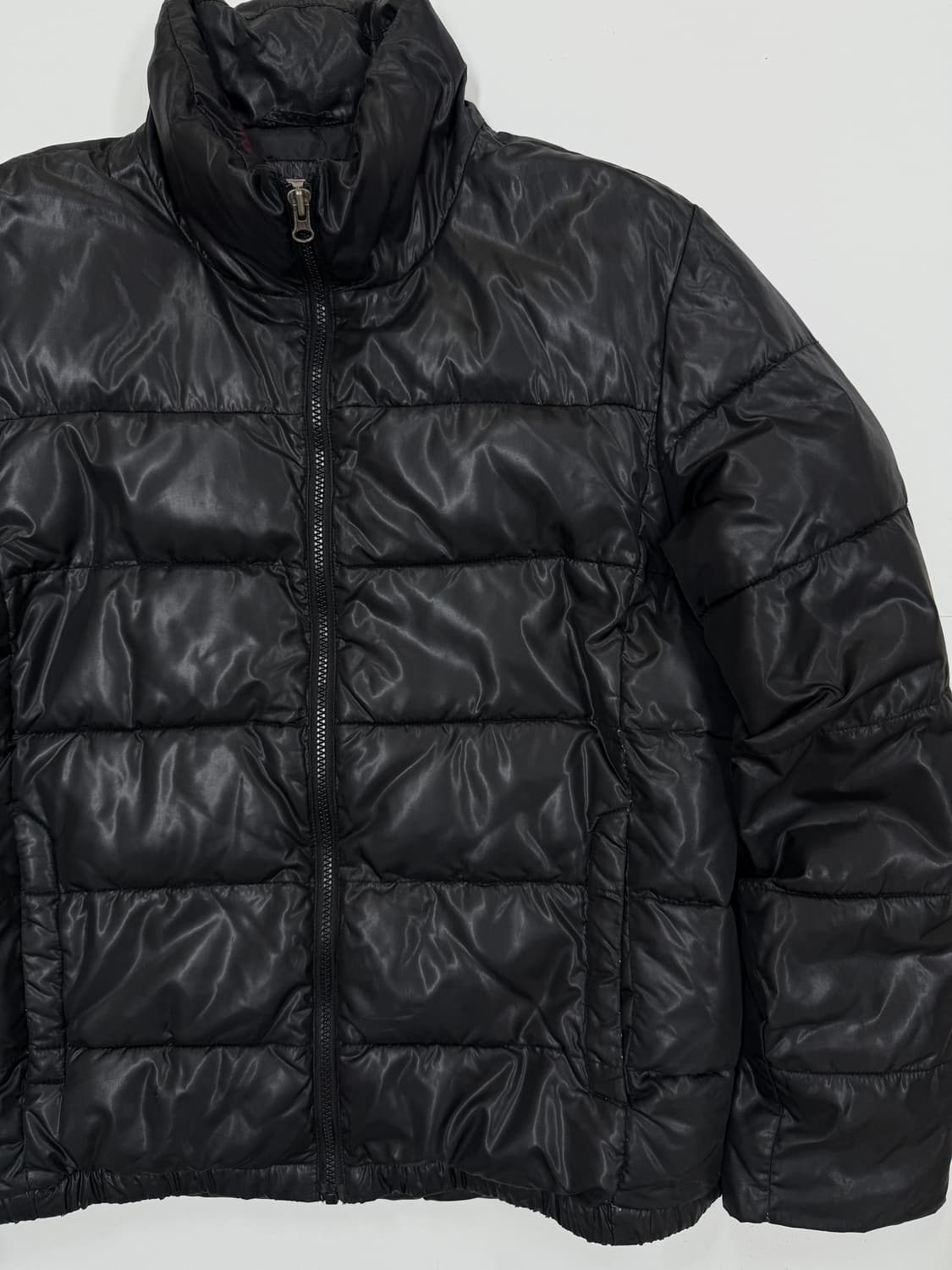 지오다노 블랙 유광패딩 상품이미지2