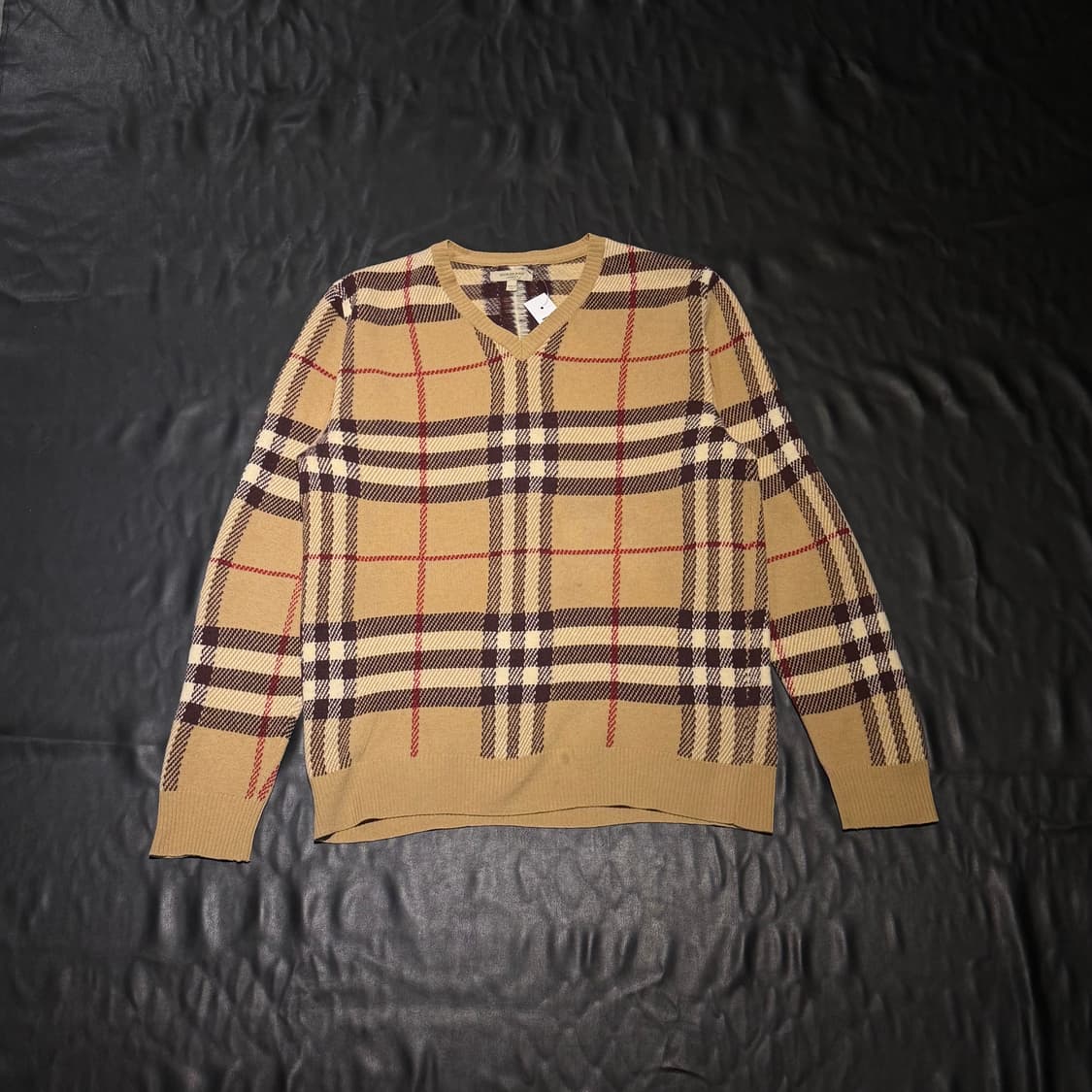 버버리 노바체크 브이넥 니트 상품이미지1