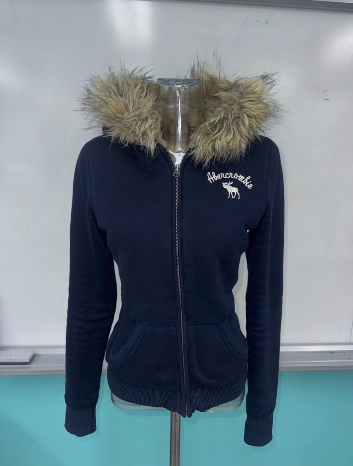 아베크롬비 퍼 후드집업 네이비 상품이미지1