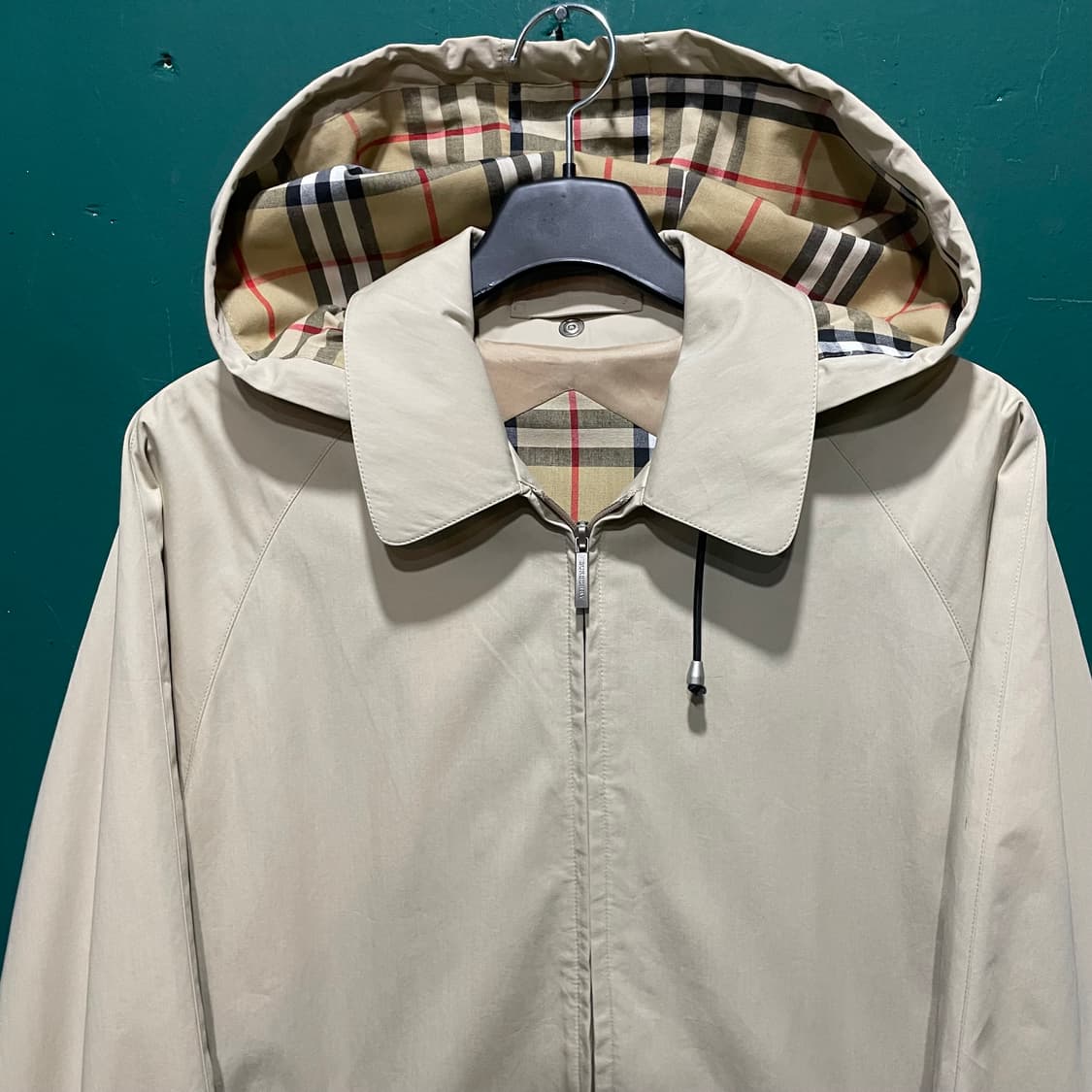 버버리 노바체크 후드 바람막이  상품이미지3