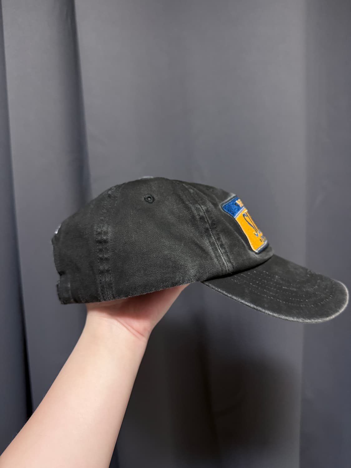 슈프림 라이센스 플레이트 6-패널 블랙 - 25SS 상품이미지6