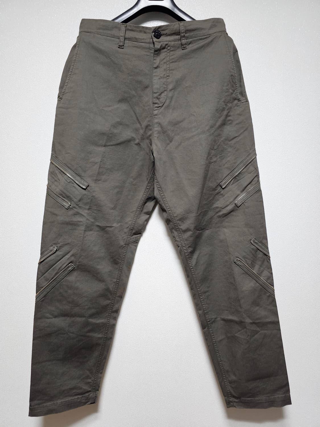 스톤아일랜드 쉐도우프로젝트 사선 지퍼 팬츠 상품이미지1