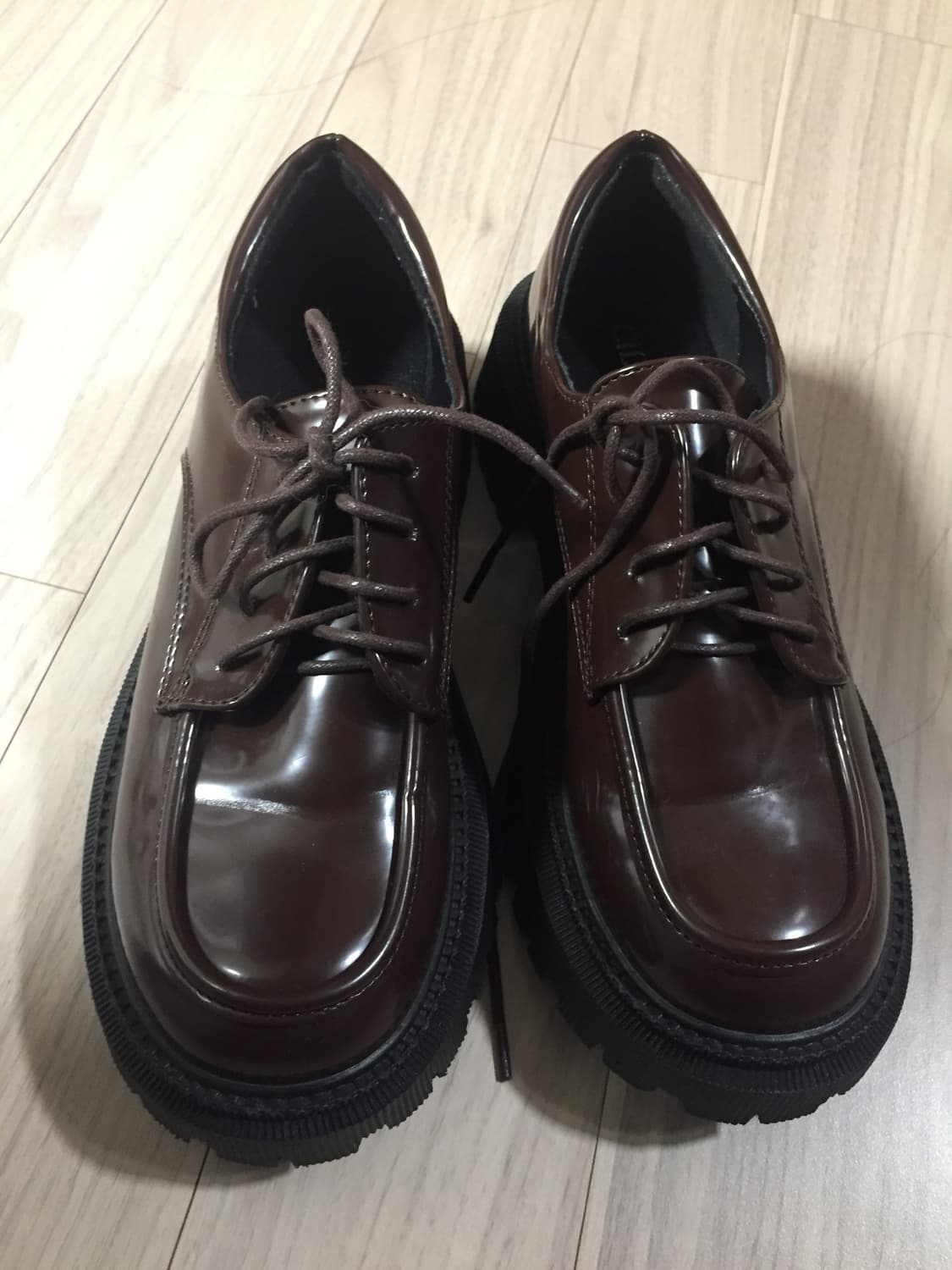 [샵사이다] 250 사이즈 Platform Polished Loafers 상품이미지3