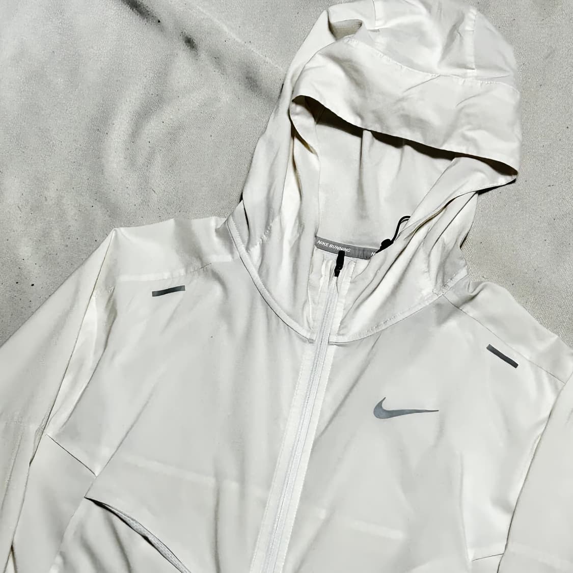L 나이키 러닝 후드바람막이 상품이미지1
